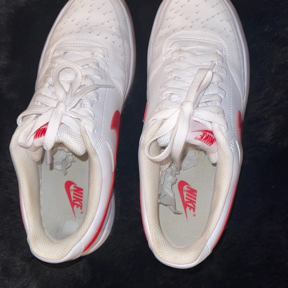 Nikey Court Visions brand new